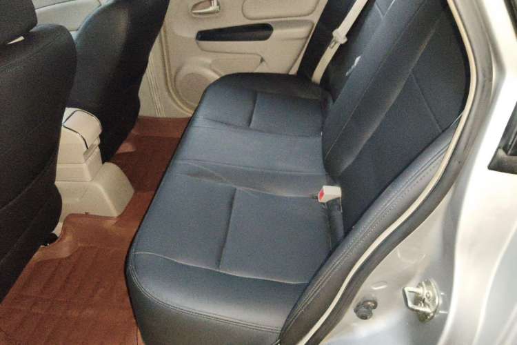 Used Venucia D50 2015 1.6L Automatic Fashion Edition Interior 1