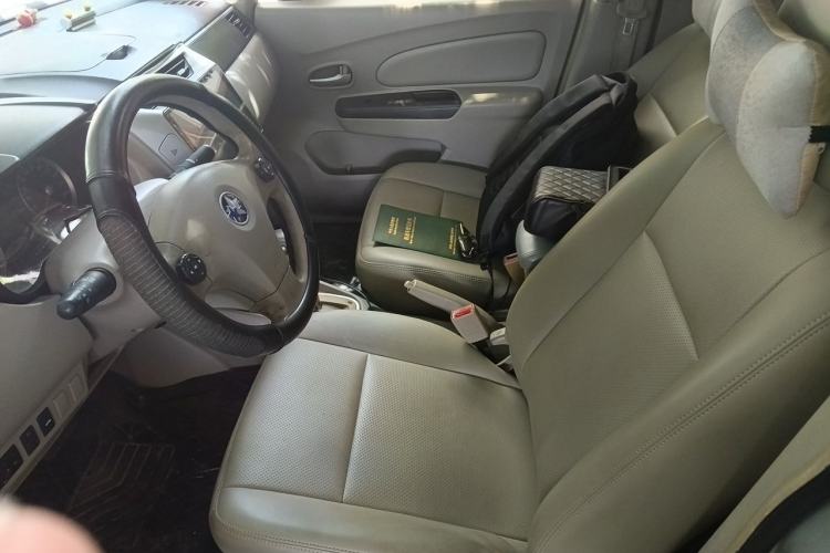 Used Venucia D50 2015 1.6L Automatic Fashion Edition Left Front Seat