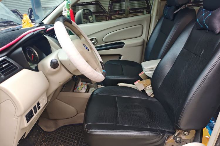 Used Venucia D50 2015 1.6L Automatic Fashion Edition Left Front Seat