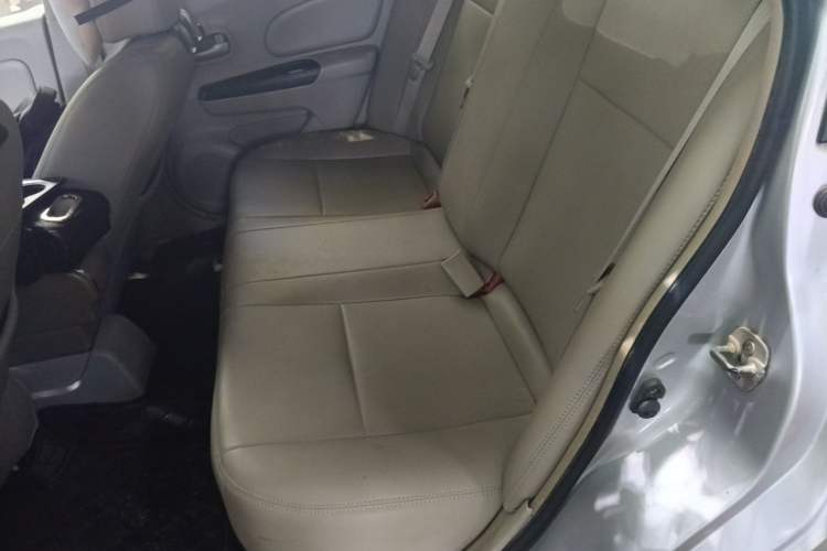 Used Venucia D50 2015 1.6L Automatic Fashion Edition Left Rear Seat