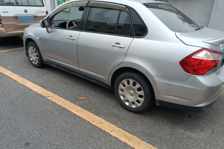 Used Venucia D50 2015 1.6L Manual Fashion Edition Left Side