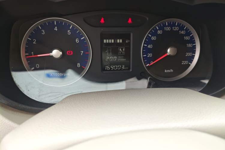 Used Venucia D50 2015 1.6L Automatic Fashion Edition Odometer Close Up