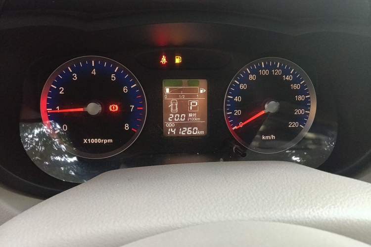 Used Venucia D50 2015 1.6L Automatic Fashion Edition Odometer Close Up