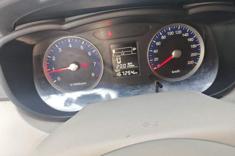 Used Venucia D50 2015 1.6L Manual Fashion Edition Odometer Close Up