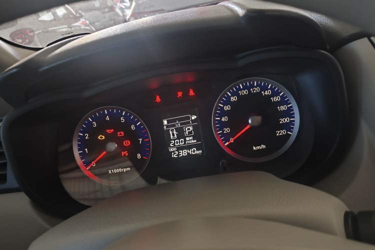 Used Venucia D50 2015 1.6L Automatic Fashion Edition Odometer Close Up