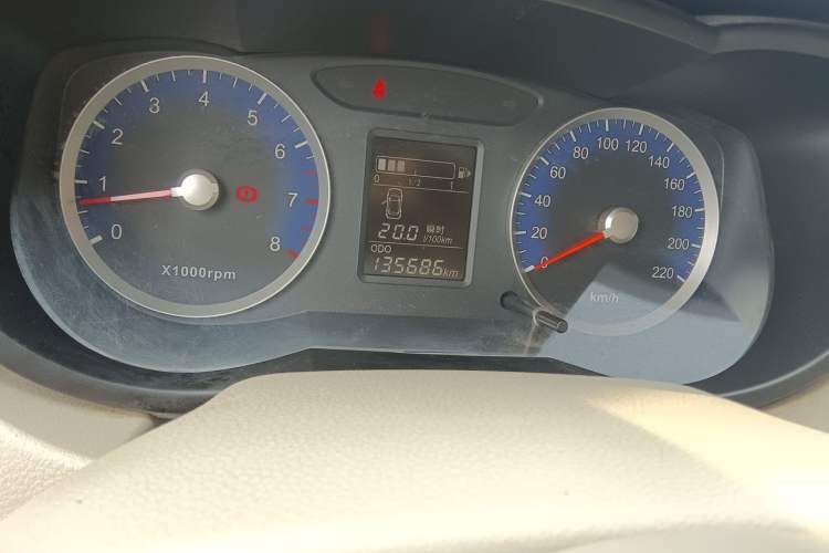 Used Venucia D50 2015 1.6L Manual Fashion Edition Odometer Close Up