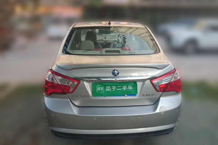 Used Venucia D50 2015 1.6L Manual Luxury Edition Rear