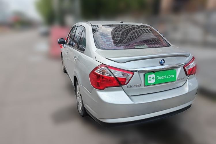 Used Venucia D50 2015 1.6L Automatic Fashion Edition Rear Left 45 Deg