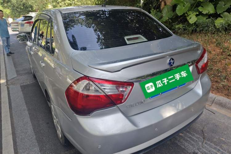 Used Venucia D50 2015 1.6L Manual Fashion Edition Rear Left 45 Deg