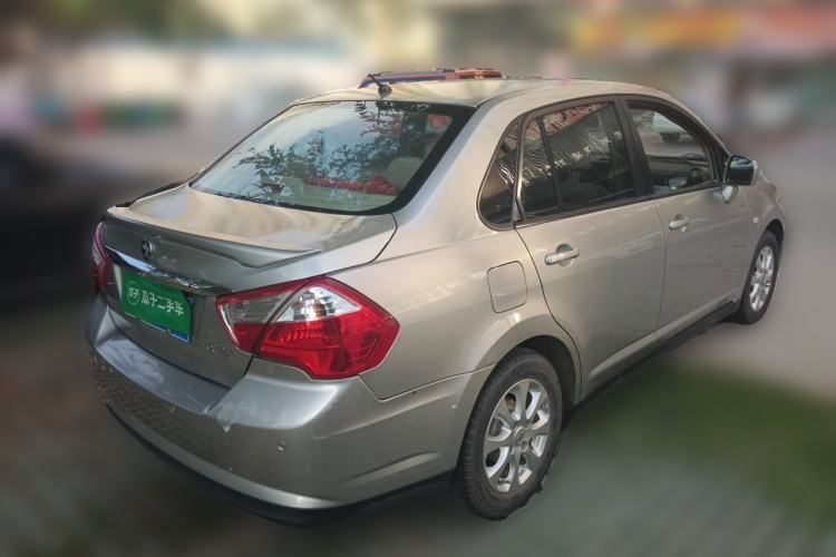 Used Venucia D50 2015 1.6L Manual Luxury Edition Rear Right 45 Deg
