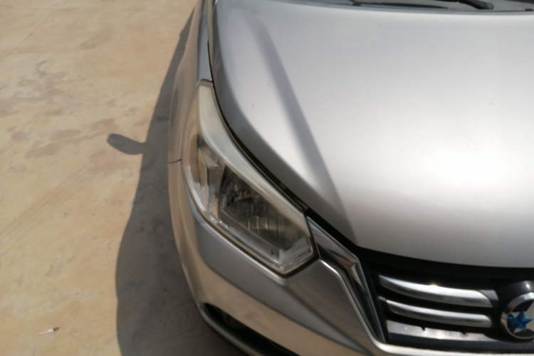 Used Venucia D50 2015 1.6L Manual Fashion Edition Right Front Headlight