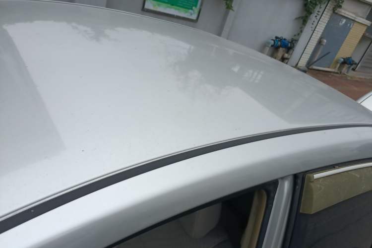 Used Venucia D50 2015 1.6L Manual Fashion Edition Roof
