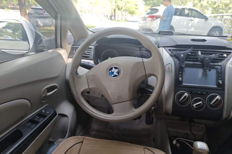 Used Venucia D50 2015 1.6L Manual Fashion Edition Steering Wheel