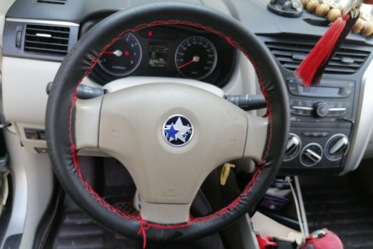 Used Venucia D50 2015 1.6L Manual Fashion Edition Steering Wheel