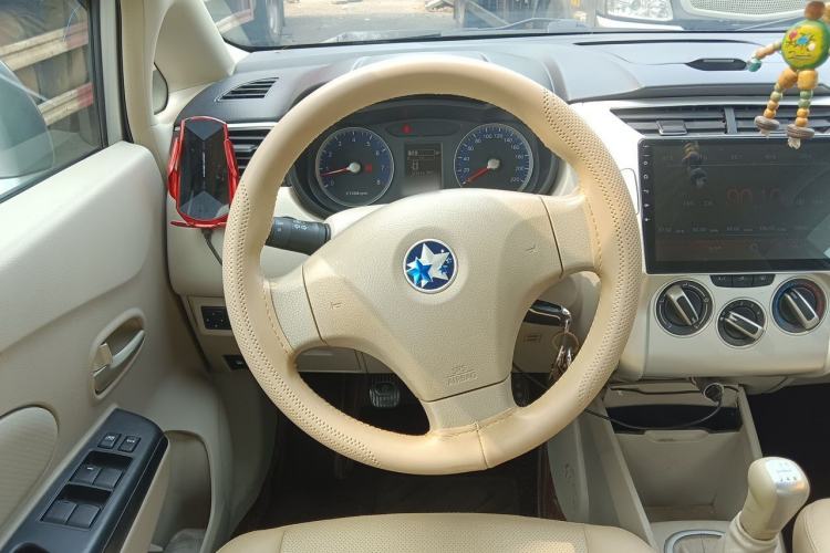 Used Venucia D50 2015 1.6L Manual Fashion Edition Steering Wheel