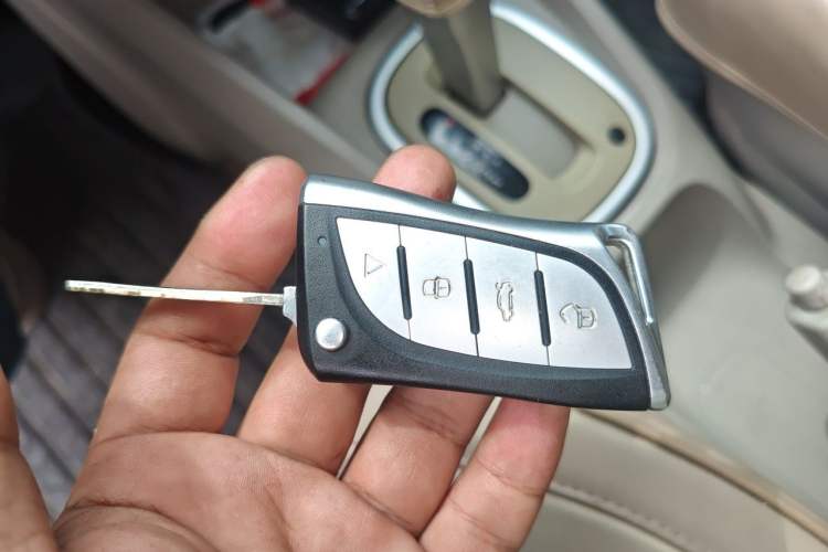 Used Venucia D50 2015 1.6L Automatic Fashion Edition Vehicle Key