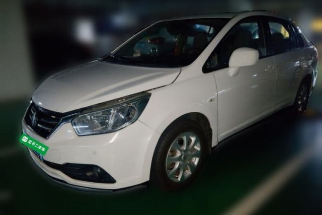 Ojetý Venucia D50 2015 1.6L Manual Luxury Edition