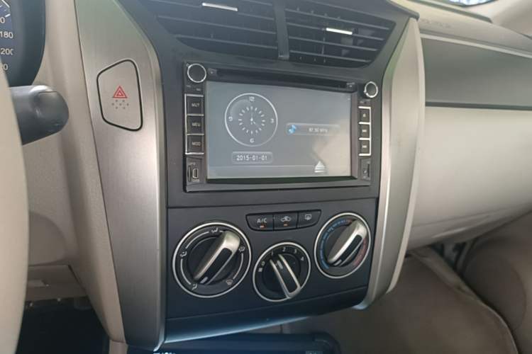 Used Venucia D50 2015 1.6L Manual Luxury Edition Audio And AC Panel