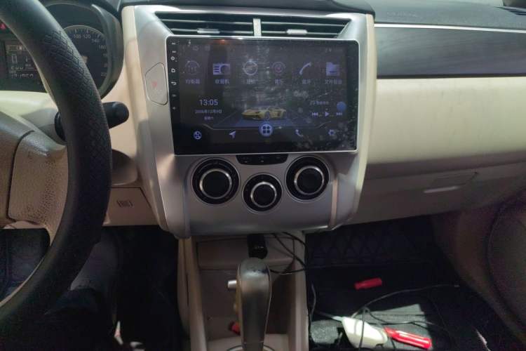 Used Venucia D50 2015 1.6L Automatic Fashion Edition Audio And AC Panel