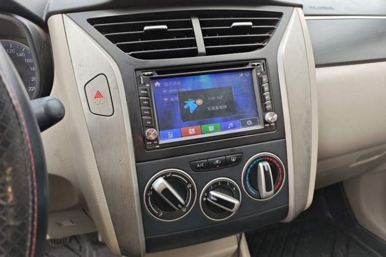 Used Venucia D50 2015 1.6L Manual Fashion Edition Audio And AC Panel