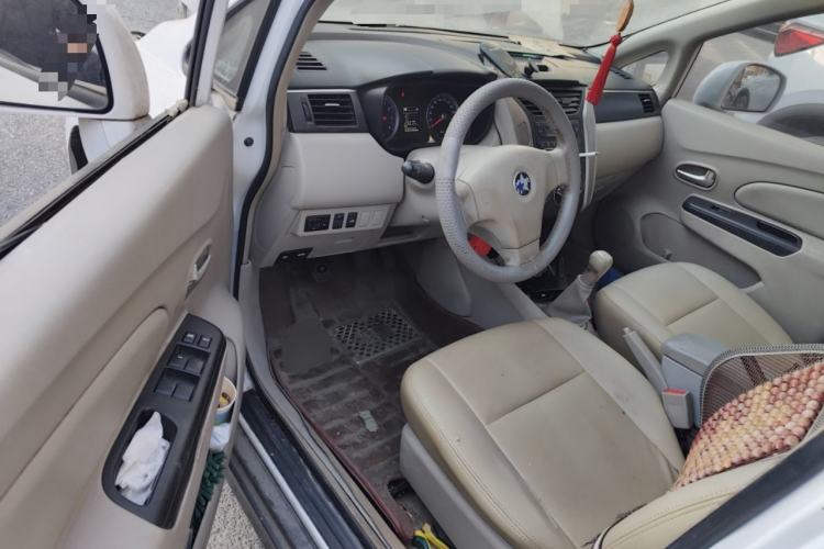 Used Venucia D50 2015 1.6L Manual Fashion Edition Driver Seat