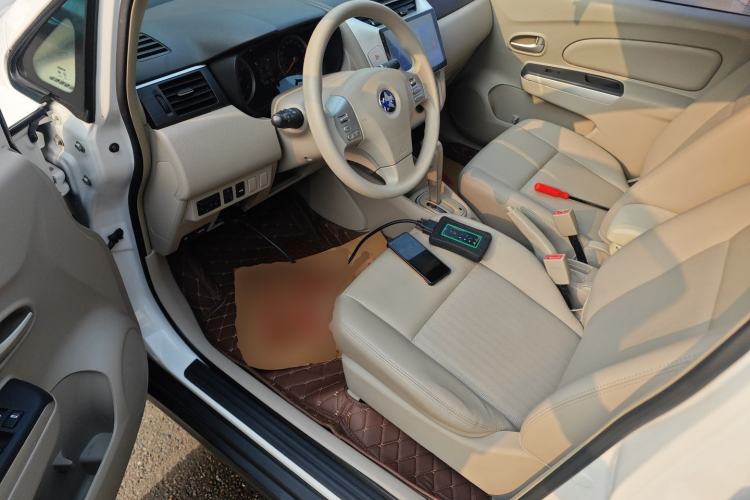 Used Venucia D50 2015 1.6L Automatic Luxury Edition Driver Seat