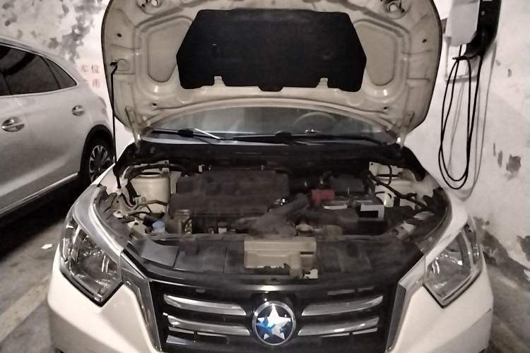 Used Venucia D50 2015 1.6L Automatic Fashion Edition Engine Bay