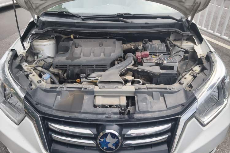 Used Venucia D50 2015 1.6L Manual Fashion Edition Engine Bay