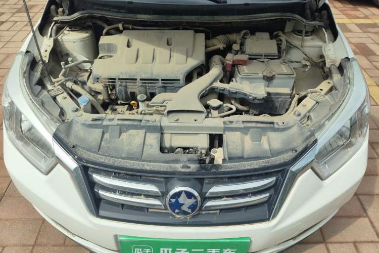 Used Venucia D50 2015 1.6L Manual Luxury Edition Engine Bay