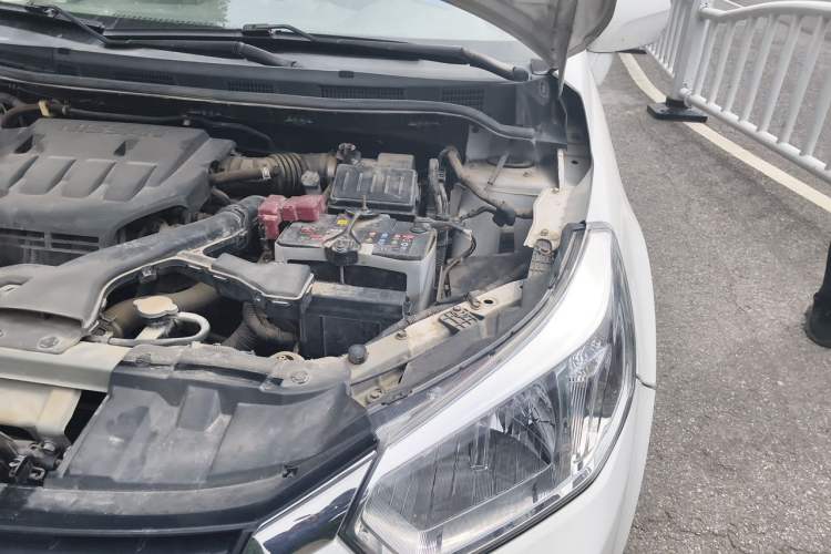 Used Venucia D50 2015 1.6L Manual Fashion Edition Engine Bay Left