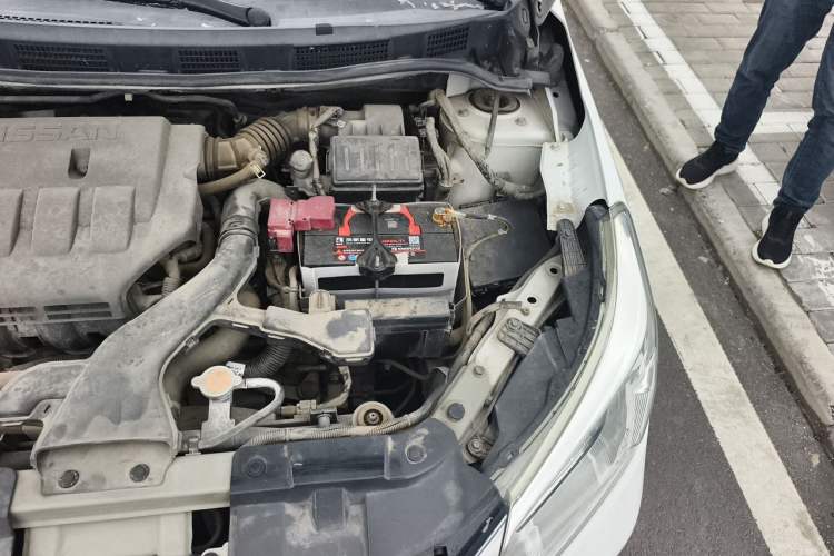 Used Venucia D50 2015 1.6L Manual Luxury Edition Engine Bay Left