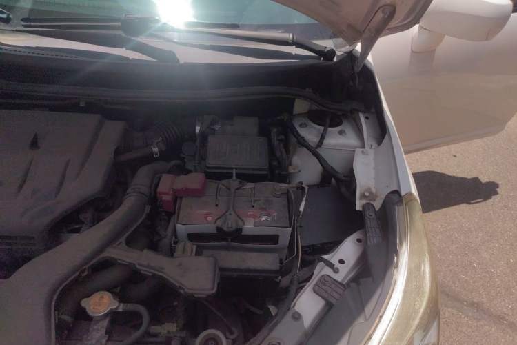 Used Venucia D50 2015 1.6L Automatic Fashion Edition Engine Bay Left