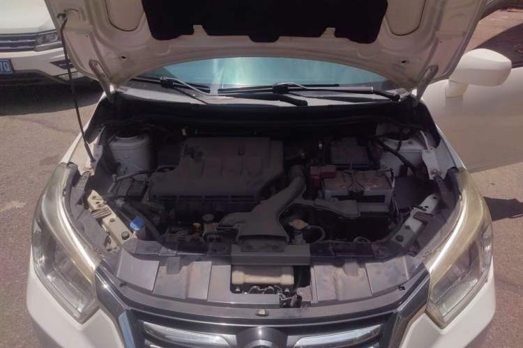 Used Venucia D50 2015 1.6L Automatic Fashion Edition Engine Bay