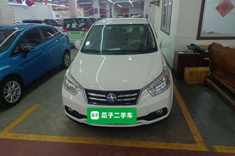 Used Venucia D50 2015 1.6L Automatic Fashion Edition Exterior 1