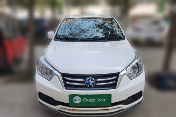 Used Venucia D50 2015 1.6L Manual Fashion Edition Front