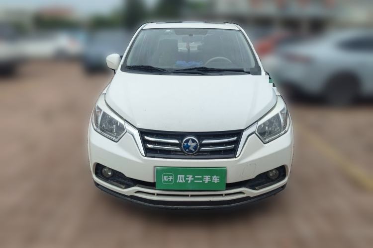 Used Venucia D50 2015 1.6L Manual Luxury Edition Front