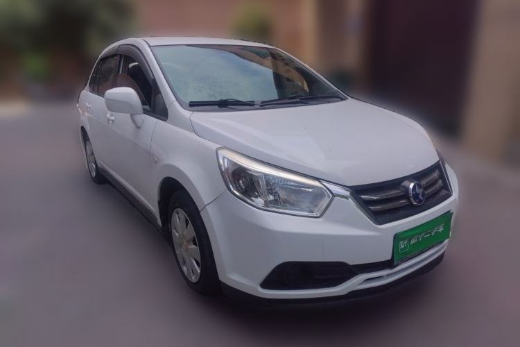 Used Venucia D50 2015 1.6L Automatic Fashion Edition Front Right 45 Deg