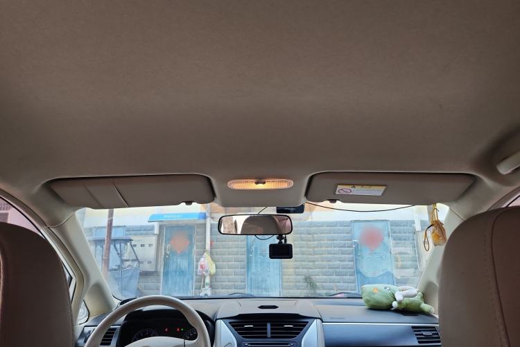 Used Venucia D50 2015 1.6L Manual Fashion Edition Headliner