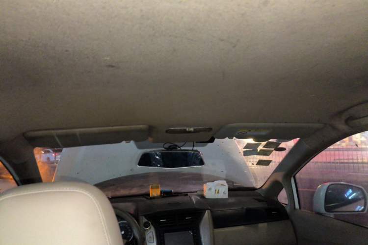 Used Venucia D50 2015 1.6L Manual Fashion Edition Headliner