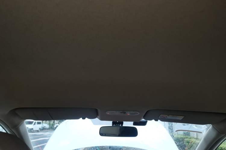 Used Venucia D50 2015 1.6L Manual Fashion Edition Headliner