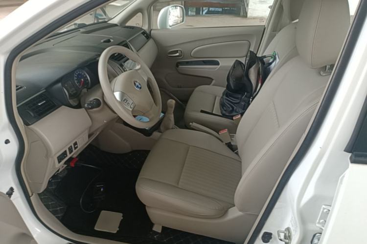 Used Venucia D50 2015 1.6L Manual Luxury Edition Left Front Seat