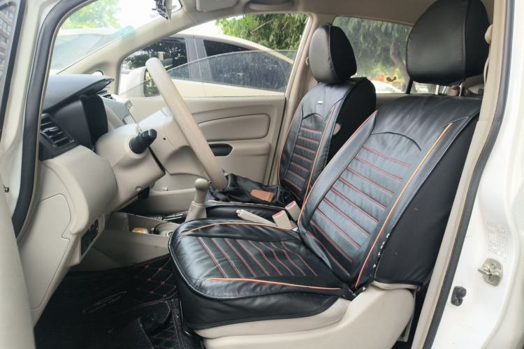 Used Venucia D50 2015 1.6L Manual Fashion Edition Left Front Seat