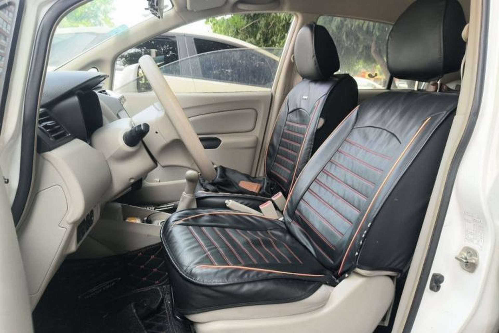Used Venucia D50 2015 1.6L Manual Fashion Edition Left Front Seat