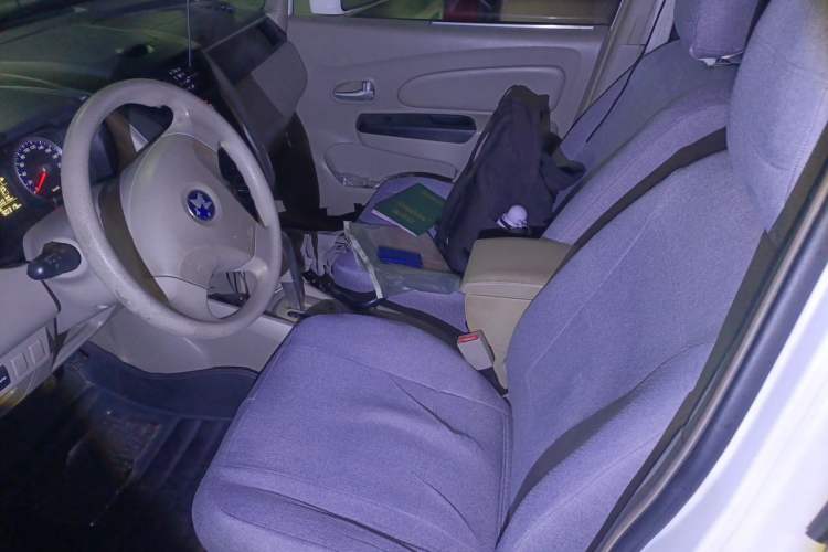 Used Venucia D50 2015 1.6L Automatic Fashion Edition Left Front Seat