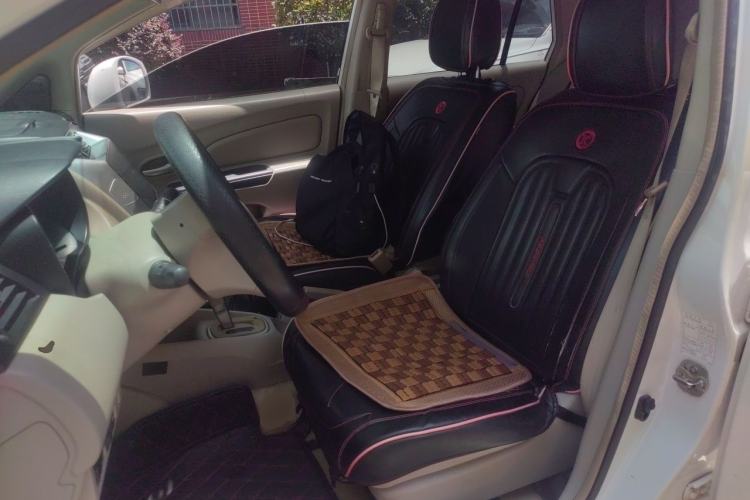 Used Venucia D50 2015 1.6L Automatic Fashion Edition Left Front Seat
