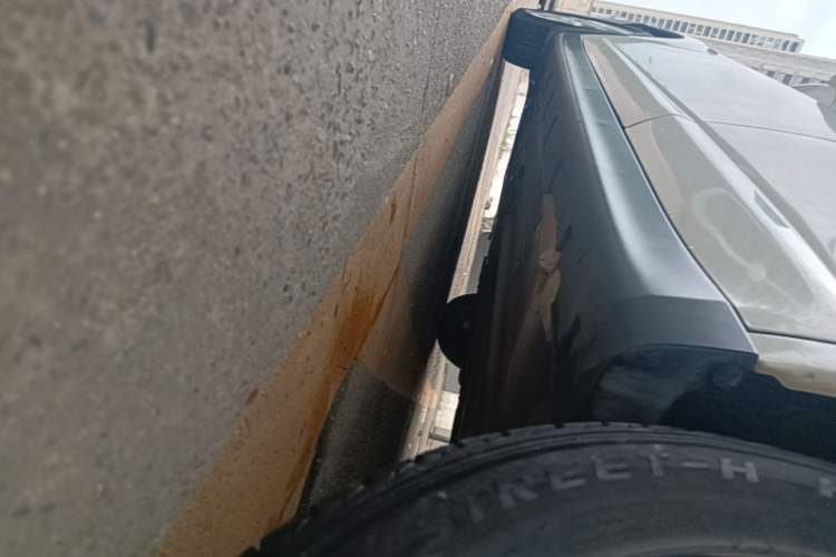 Used Venucia D50 2015 1.6L Manual Luxury Edition Left Side Sill