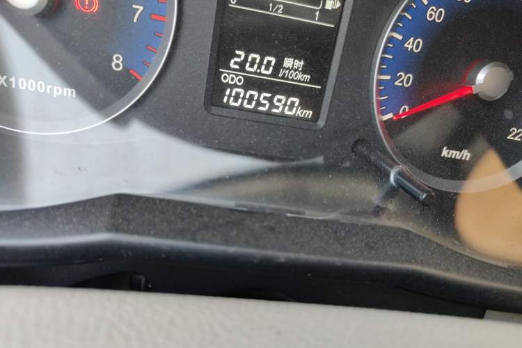 Used Venucia D50 2015 1.6L Manual Fashion Edition Odometer Close Up