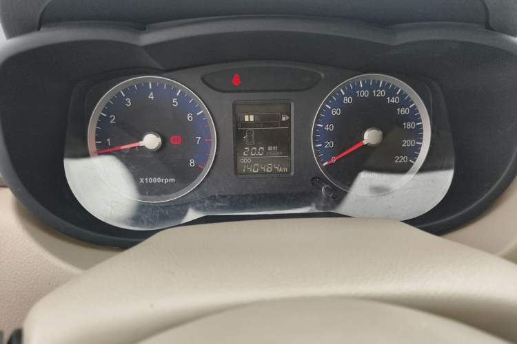 Used Venucia D50 2015 1.6L Manual Luxury Edition Odometer Close Up