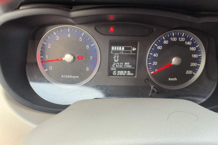 Used Venucia D50 2015 1.6L Manual Fashion Edition Odometer Close Up