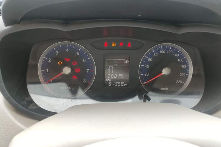 Used Venucia D50 2015 1.6L Manual Fashion Edition Odometer Close Up